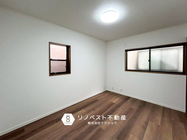 東大阪市楠根3丁目の洋室|２面採光で明るく、風通りも良好です◎全洋室クローゼット付き◎