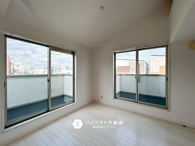 東成区深江南3丁目の洋室|2面バルコニー付きで非常に明るく風通りも良いです！