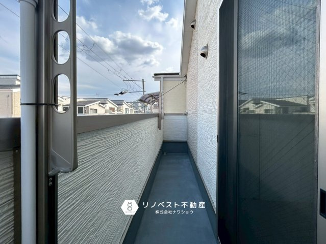 東成区深江南3丁目のバルコニー|3面バルコニーですので、お洗濯物多い日も困りません！