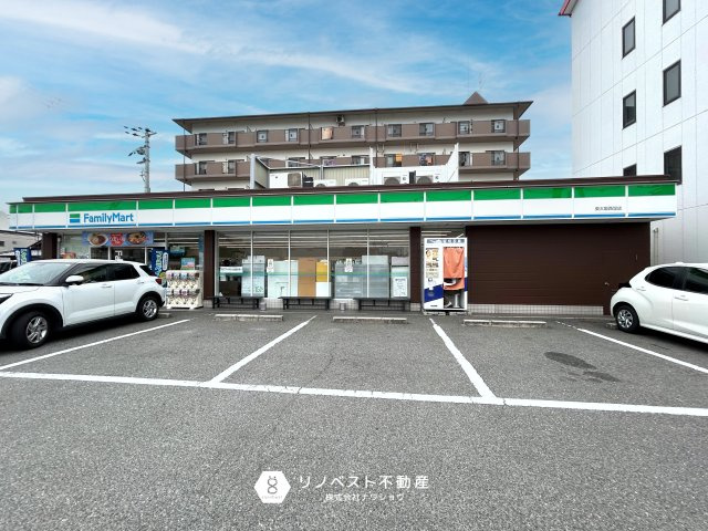 朝日プラザ小阪A棟の周辺|【ファミリーマート東大阪西堤店】徒歩約3分（約210ｍ）徒歩ですぐコンビニに行けるので急なお買い物にも便利ですね！