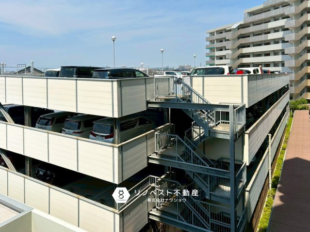 ライオンズマンション鴻池新田の駐車場|立体駐車場がございます。空き状況はご確認ください。
