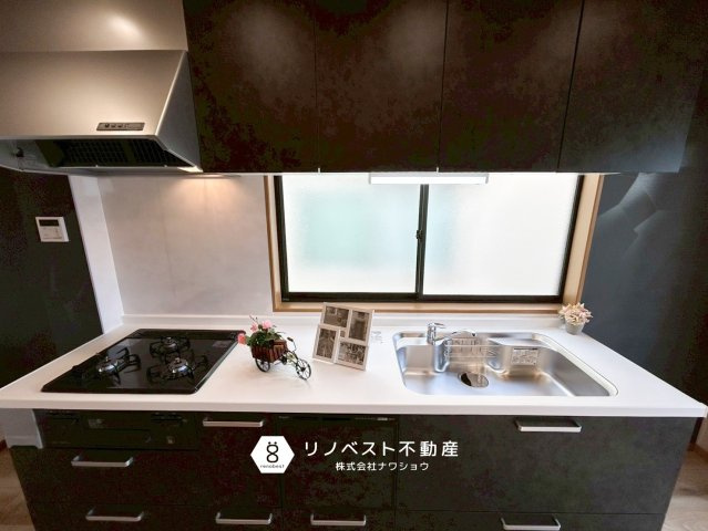 東大阪市高井田西1丁目のキッチン|黒のキッチンはインパクトがありますが、スタイリッシュです！