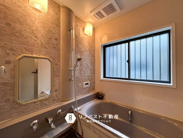 東大阪市高井田西1丁目の浴室|レトロ可愛いバスルーム◎広くゆったりとできる空間です！