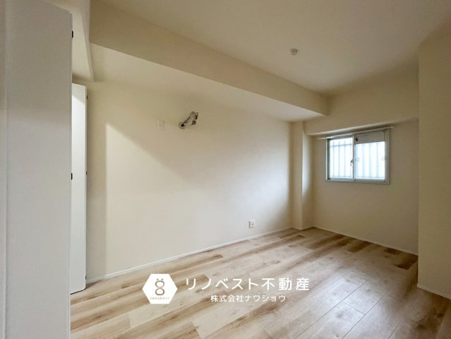 コスモハイツ小阪の洋室|それぞれのお部屋造りをお楽しみください♪