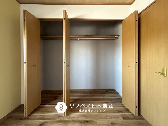 東大阪市南鴻池町2丁目の収納|大容量のクローゼット。お洋服からキャリーケースなどまで収納できそうな大きさです！
