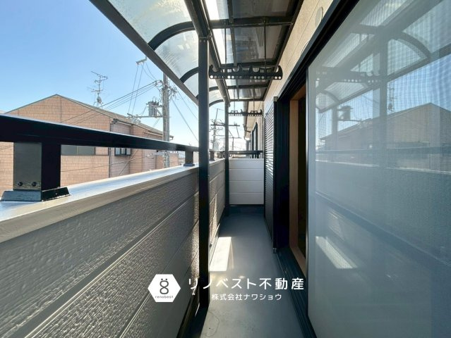東大阪市南鴻池町2丁目のバルコニー|バルコニーは２面付いており、お洗濯物が多い日も困りません！