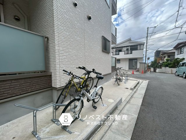 GRANDIR瓢箪山の駐輪場|駐輪場もあるため駅から少し離れていても自転車があれば楽々です♪