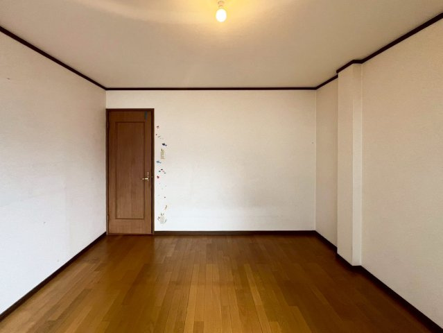 生野区桃谷５丁目の洋室|約7.0帖のシンプルな洋室。お好みのレイアウトをお楽しみください◎