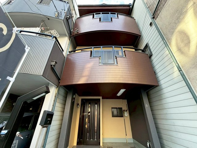 東大阪市荒川3丁目中古戸建の外観|2025年9月末リフォーム完成！