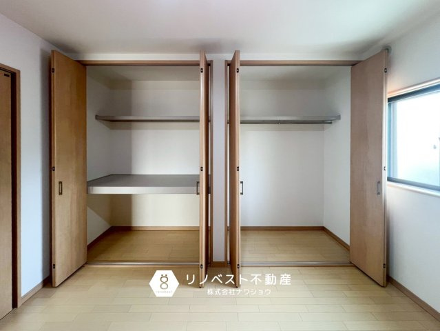 平野区加美北８丁目の収納|アウターやワンピースなど丈の長い洋服の収納も可能です◎