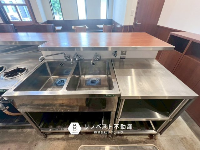 平野区加美北8丁目のキッチン|3口コンロなので、同時調理も可能です◎