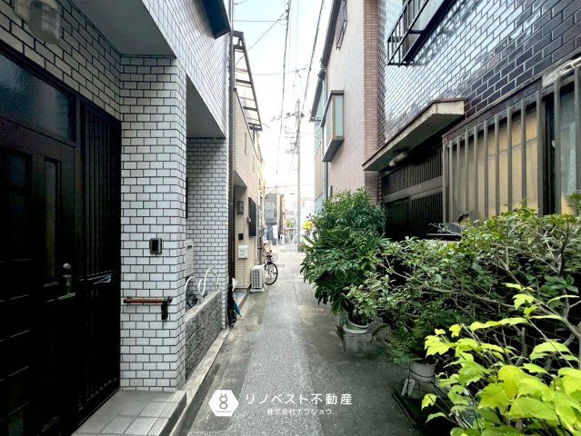 東成区中道4丁目のその他|前面道路は車が通れないためお車をお持ちの方は近隣の駐車場を借りて頂く必要がございます。