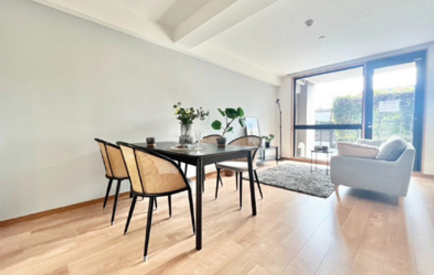 中古マンション ヴィルヌーブ新所沢の居間・リビング|陽当り良好