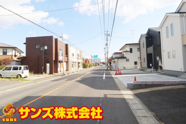 郡山市富田町字大徳南第3　　　１号棟　　　小山田小学校、郡山第６中学区　の居間・リビング