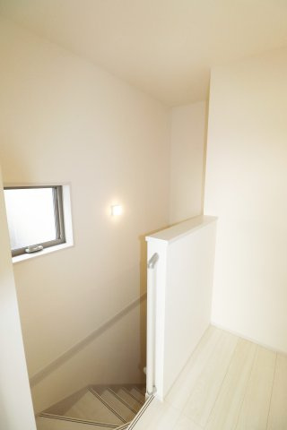 郡山市富田町字大徳南第3　　　１号棟　　　小山田小学校、郡山第６中学区　の洋室