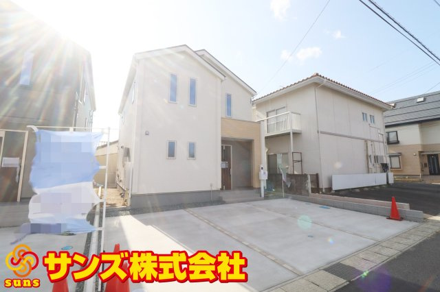 郡山市富田町字大徳南第3　　　１号棟　　　小山田小学校、郡山第６中学区　の外観|北西側から見た駐車場を含む外観