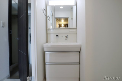 【独立洗面台】 | レジデンスユウキ | 使いやすい独立洗面台です