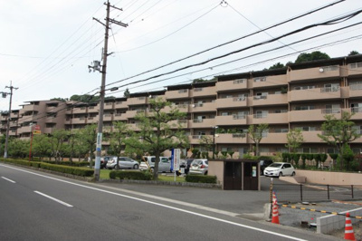 【外観】 | 椿ハイツ瀬田川 | 陽当りや通風、近隣・周辺環境や街並みなど、是非一度、現地をご確認ください。