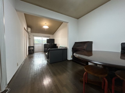 【居間・リビング】 | 椿ハイツ瀬田川 | 一日の中で多くの時間を過すことになる住まいだからこそ、いつも穏やかな空間であることが必然。