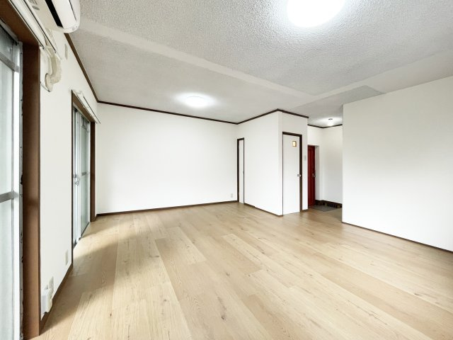 クオリア鷹匠町の居間・リビング