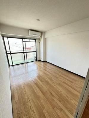 【居間・リビング】 | 第一イーストプラザ