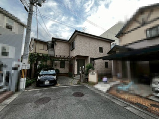 【前面道路含む現地写真】 | 菱木１丁　中古一戸建 | 洗面台２ヶ所新調♪綺麗な洗面台で毎日の身支度が楽しみですね！