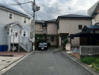 【前面道路含む現地写真】 | 菱木１丁　中古一戸建 | 【トイレウォシュレット新調】温水便座洗浄便座ですので、寒い日も温かい便座で安心して使用していただけますよ！