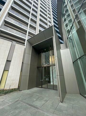 【エントランス】 | SKYZ TOWER&GARDEN（スカイズタワー＆ガーデン）