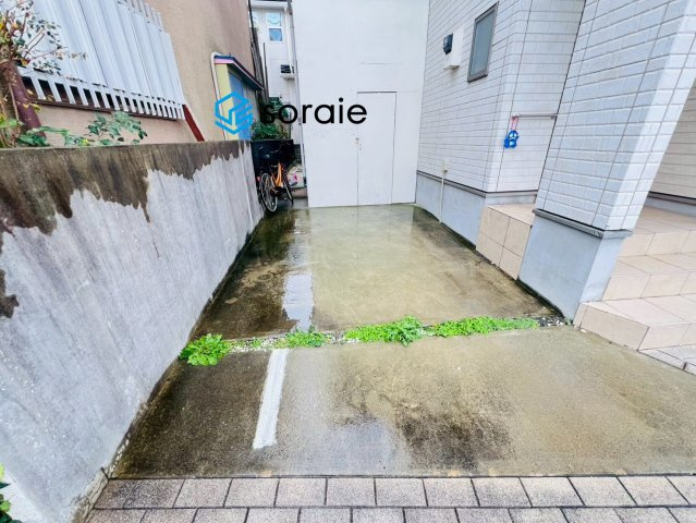 所沢若狭　中古戸建ての駐車場|11/9　撮影