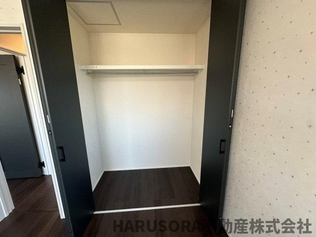 四條畷市江瀬美町　３階建の収納