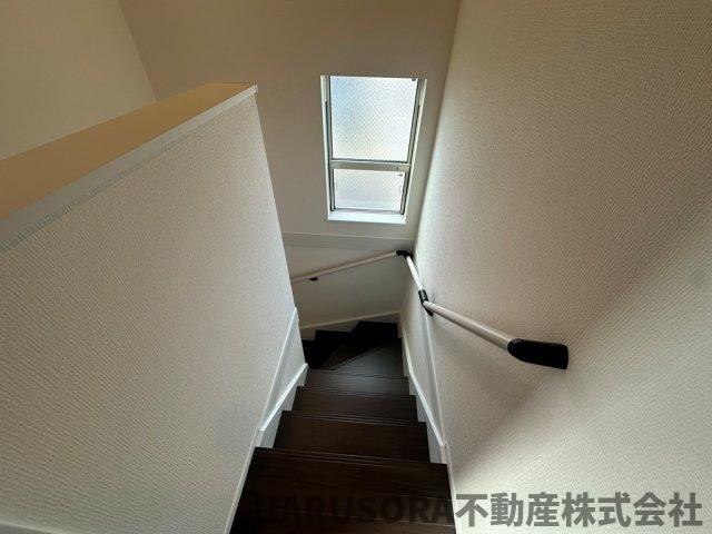四條畷市江瀬美町　３階建のその他