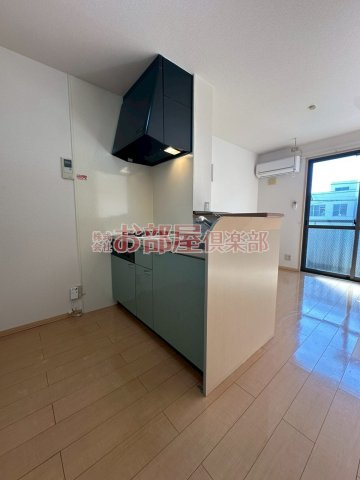 フローラ国分のキッチン|コンパクトなキッチンで掃除もラクラク