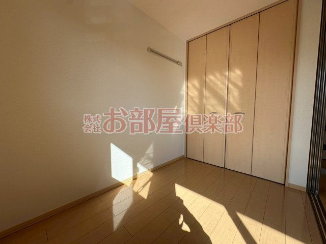 フローラ国分の洋室|きれいな洋室です