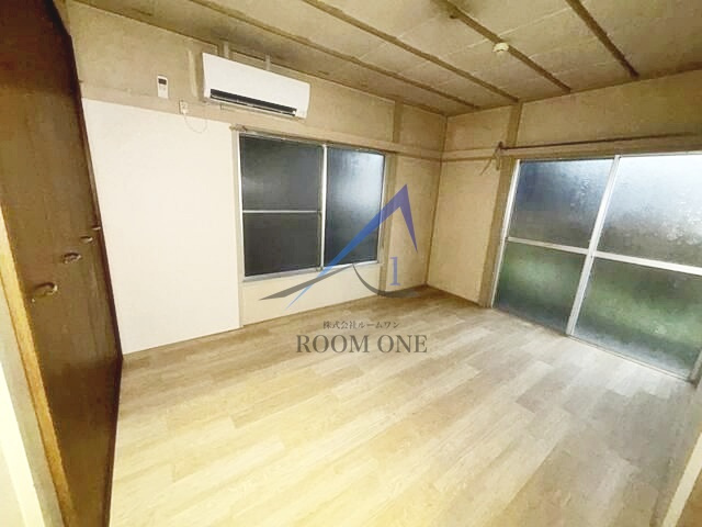 町田アパートの居間・リビング|洋室のお部屋です。