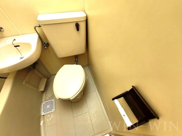 メゾン・ド・ラパンのトイレ|イメージ（同建物内別部屋の写真です）