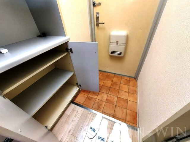 メゾン・ド・ラパンの玄関|イメージ（同建物内別部屋の写真です）