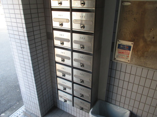 【エントランス】 | メールボックスです