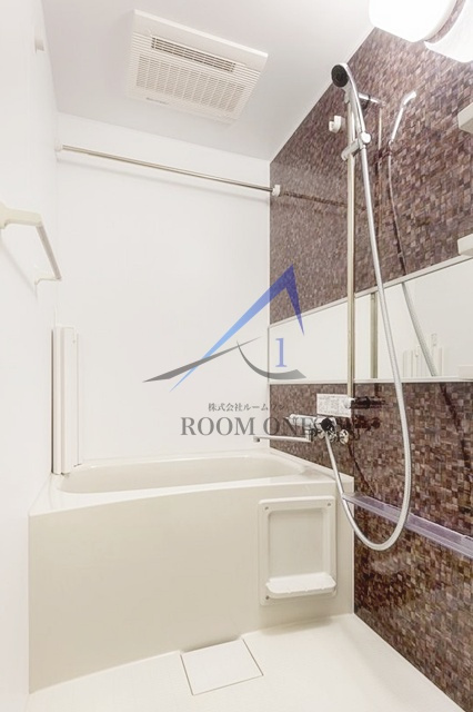 エストゥルース新小岩の浴室|お風呂です。