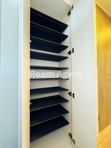 パルティール神宮南の玄関