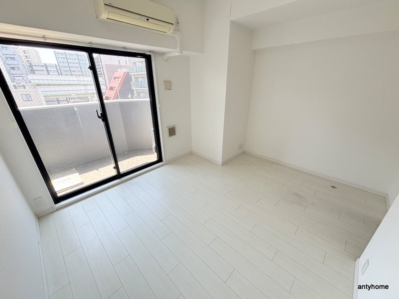 スワンズ江戸堀ウエストパーク　仲介手数料無料の居間・リビング