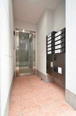 【エントランス】 | グランクオール野方フロント