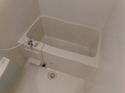 【浴室】 | サンヴィレッジ | バストイレ別なのでお風呂でゆっくりできますね