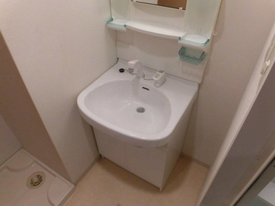 【洗面所】 | サンヴィレッジ | 洗面台も独立式です