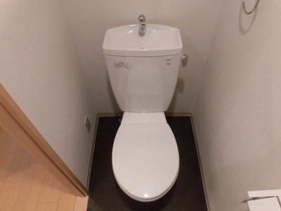 【トイレ】 | サンヴィレッジ | 清潔感のあるきれいなトイレです