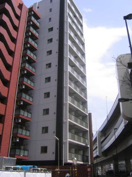 板橋区板橋３丁目の賃貸マンションの外観