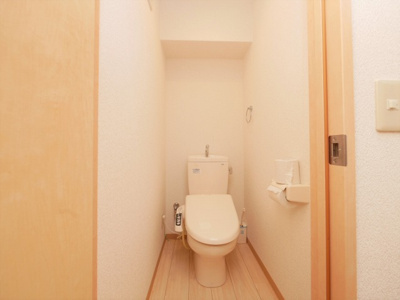 【トイレ】 | みおつくし西なんば | 落ち着いた色調のトイレです