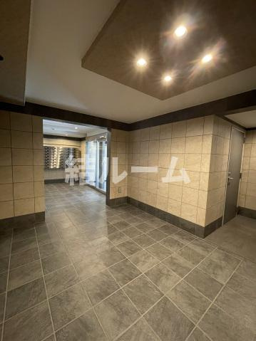 スカイコートパレス千川のロビー