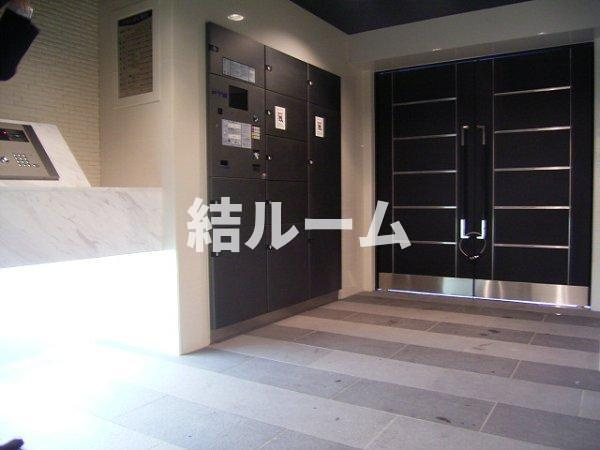 板橋区宮本町の賃貸マンションのエントランス