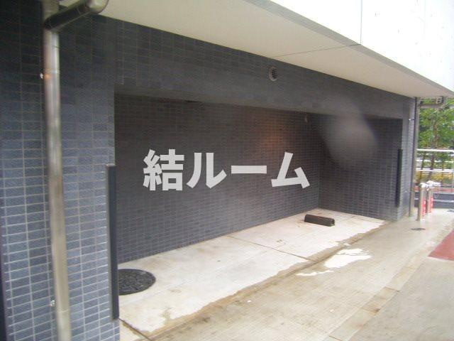 板橋区宮本町の賃貸マンションの駐車場