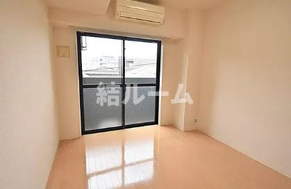 板橋区宮本町の賃貸マンションの居間・リビング